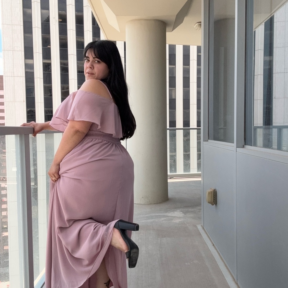 Elegant Off-Shoulder Pink Maxi Dress